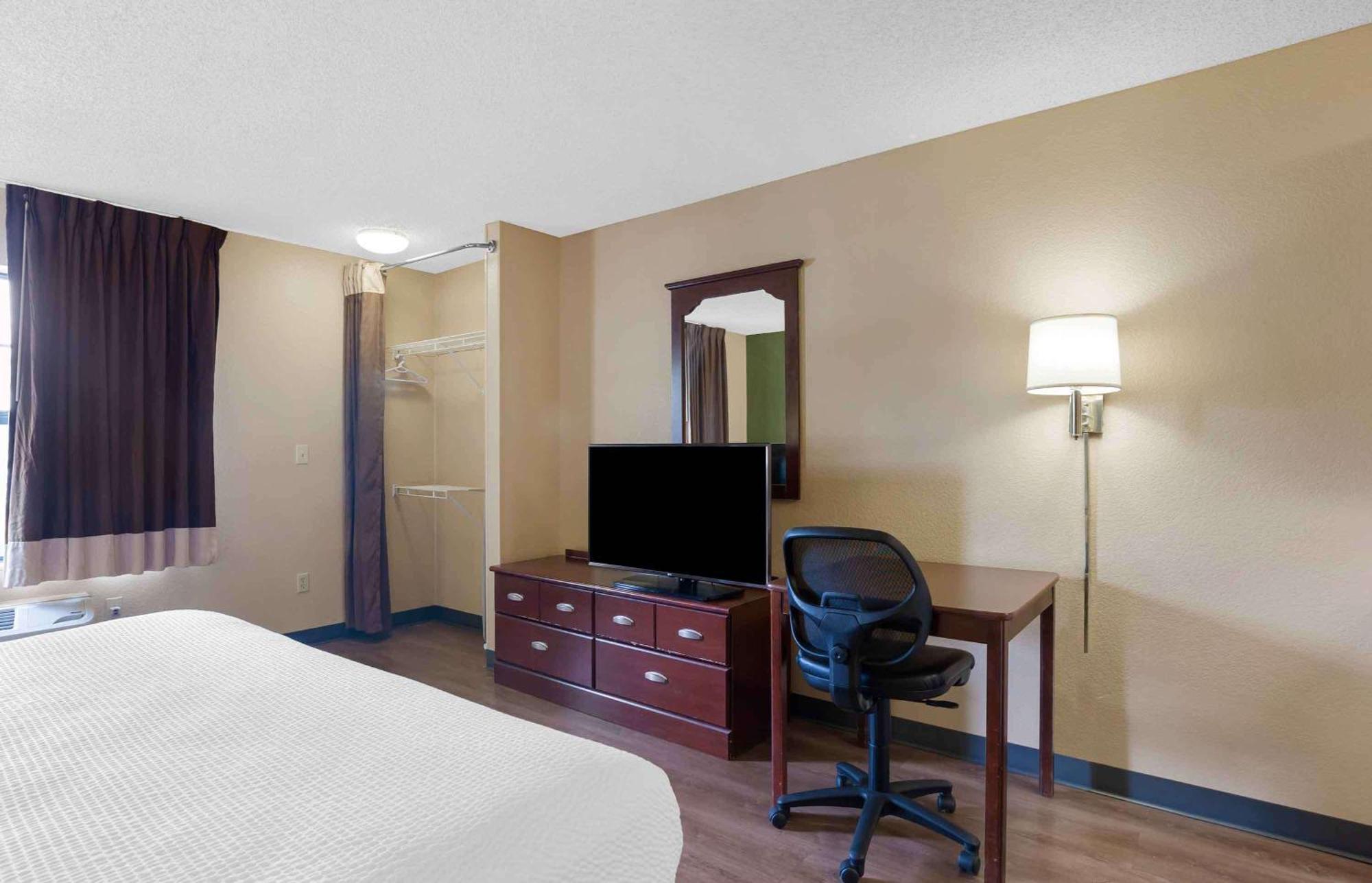 เอ็กซ์เทนด์ สเตย์ อเมริกา ริชมอนด์ เวสต์เอนด์ I64 Hotel ชอร์ตพัมพ์ ภายนอก รูปภาพ