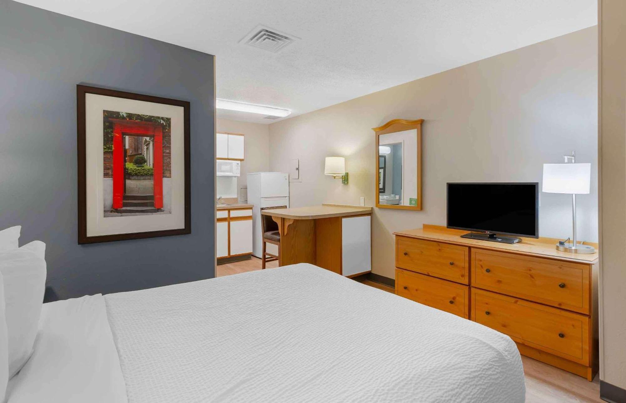 เอ็กซ์เทนด์ สเตย์ อเมริกา ริชมอนด์ เวสต์เอนด์ I64 Hotel ชอร์ตพัมพ์ ภายนอก รูปภาพ