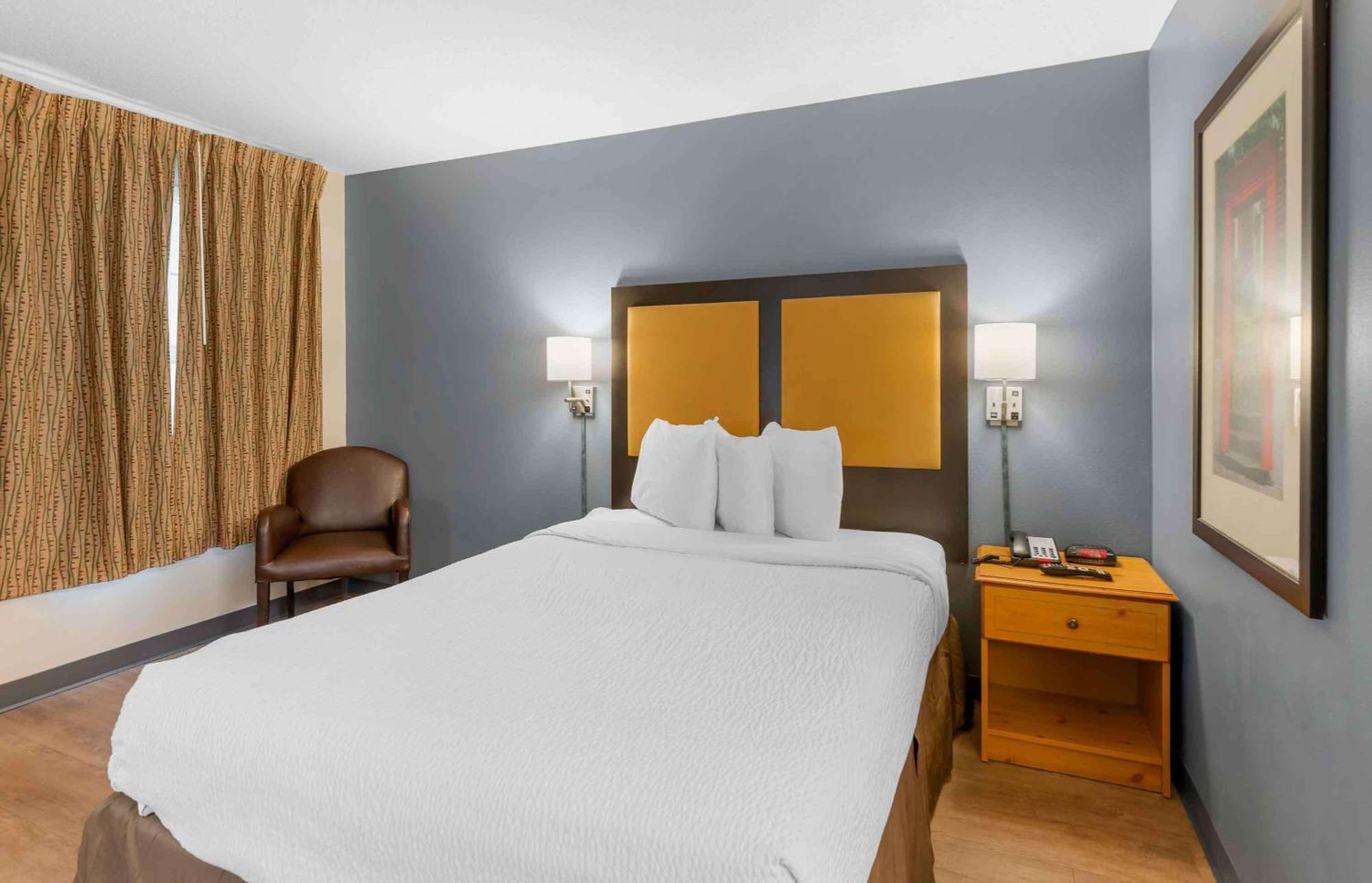 เอ็กซ์เทนด์ สเตย์ อเมริกา ริชมอนด์ เวสต์เอนด์ I64 Hotel ชอร์ตพัมพ์ ภายนอก รูปภาพ