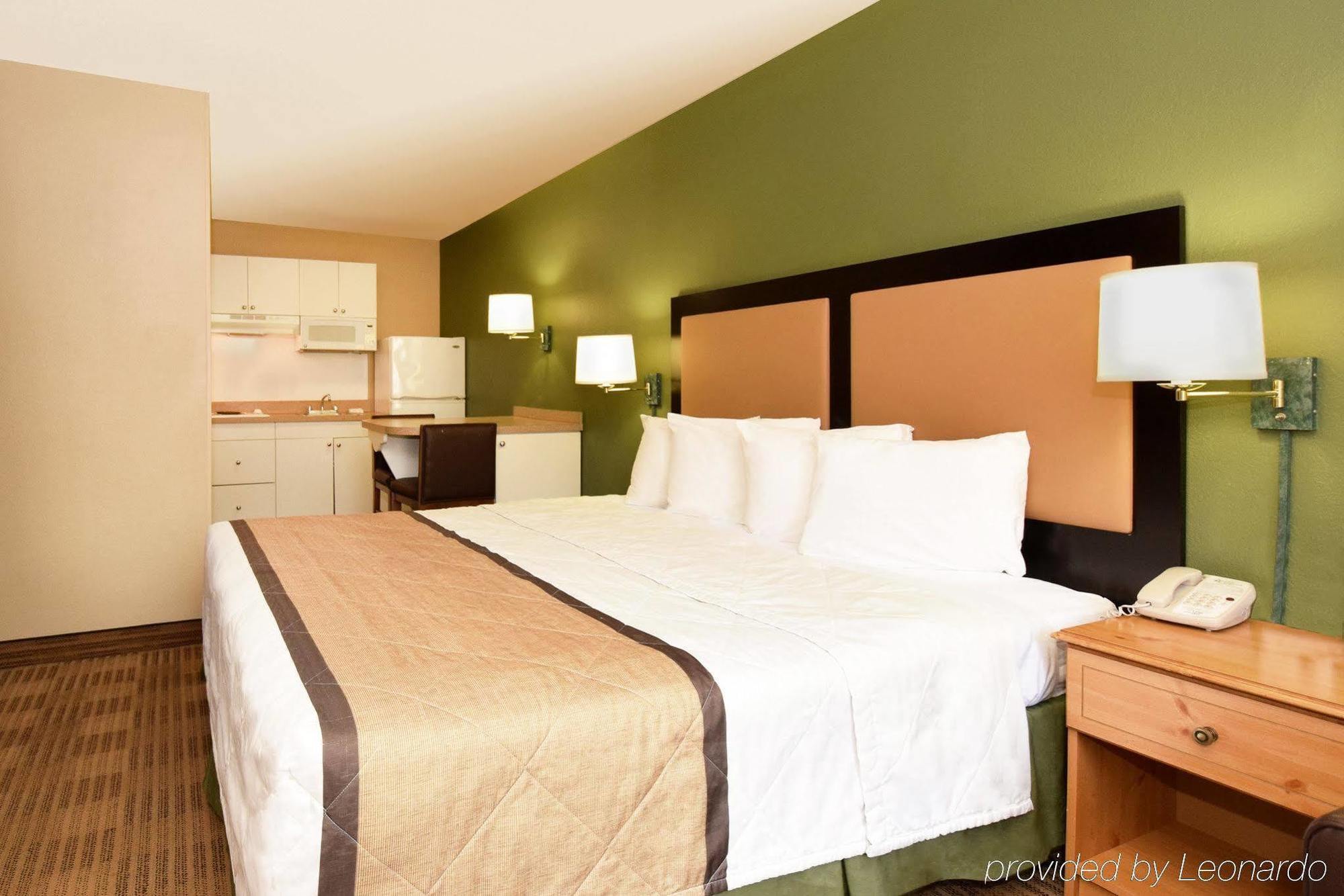 เอ็กซ์เทนด์ สเตย์ อเมริกา ริชมอนด์ เวสต์เอนด์ I64 Hotel ชอร์ตพัมพ์ ภายนอก รูปภาพ